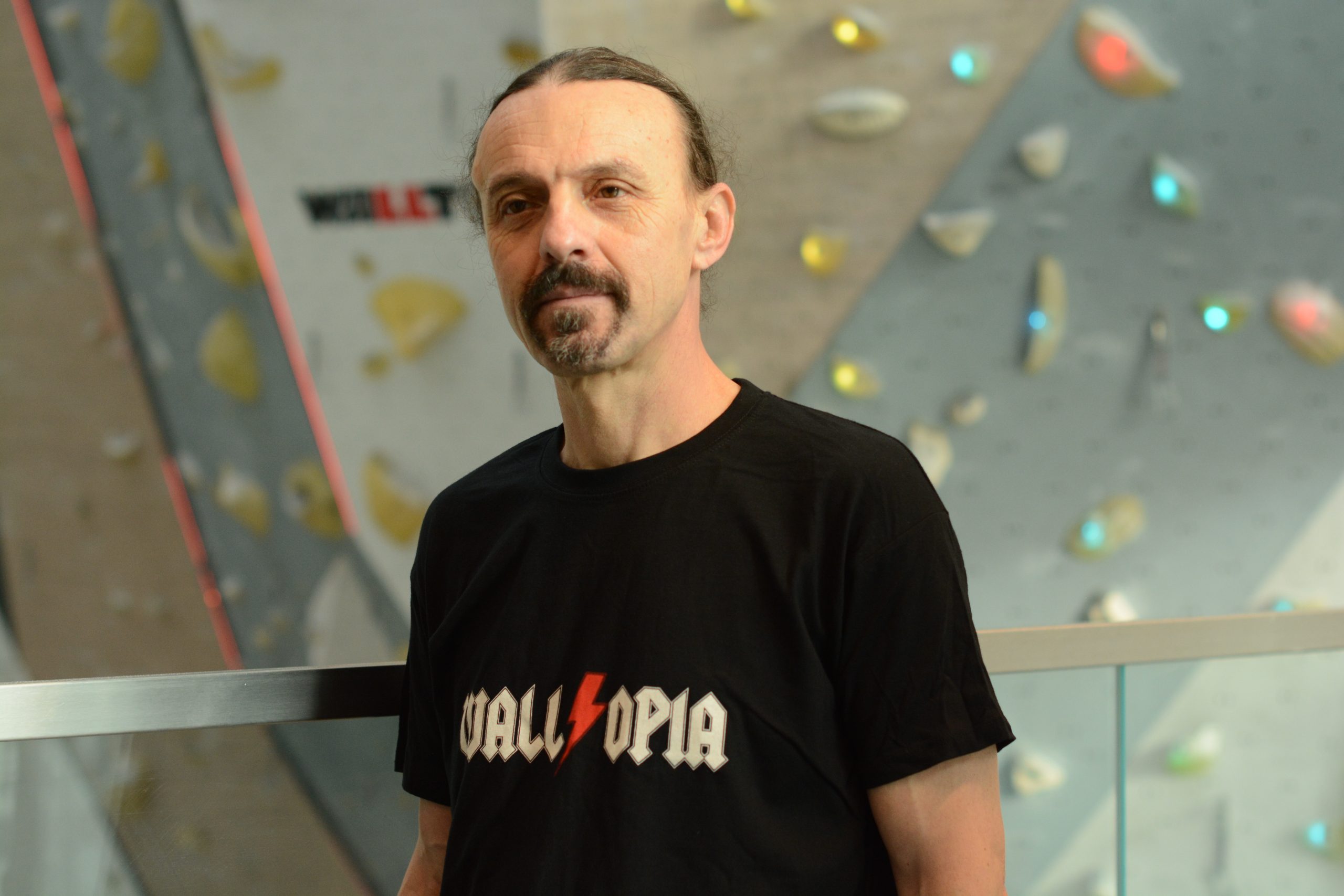Ицо - инструктор по катерене в Walltopia climbing center